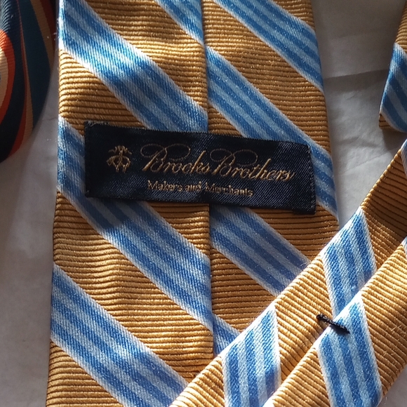 Vintage and Designer Tie Collection.FIVE FOR THE PRICE OF ONE BUNDLE. Blue Tones - Picture 9 of 11
